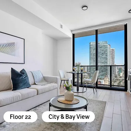 Mvr Presidential Suite W Bay & City Views